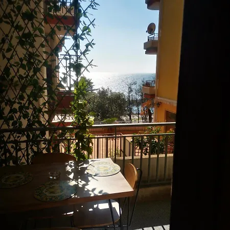 Hermosa 195 Apartment *